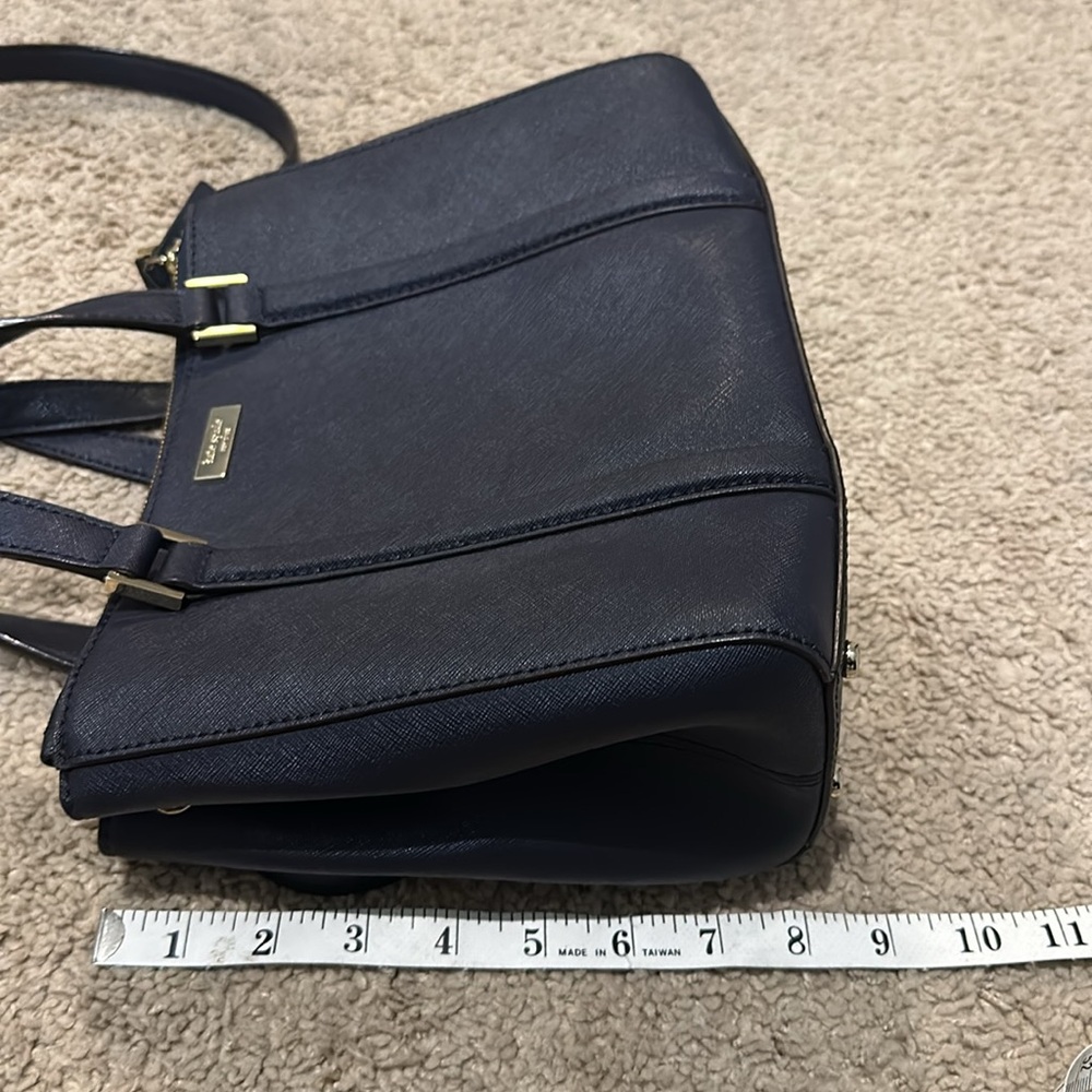 Excellent condition Kate Spade crossbody carryall navy blue purse or Tote - Picture 11 of 11